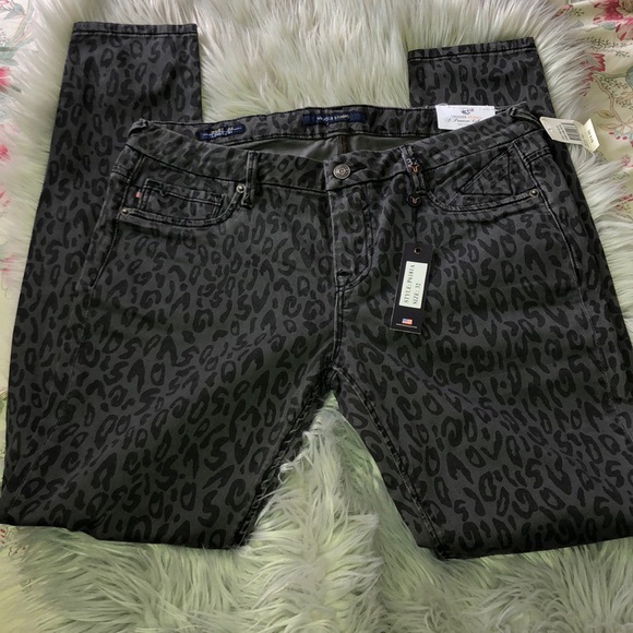 Vigoss Denim - Vigos Cheetah Print Jean
